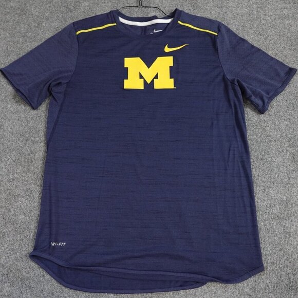 University of Michigan T-shirt Medium Blue Nike Curved Hem Dri-Fit - Picture 2 of 8